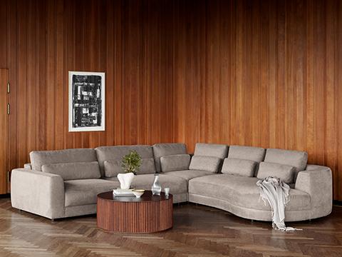 Petrone - 2.5 seater